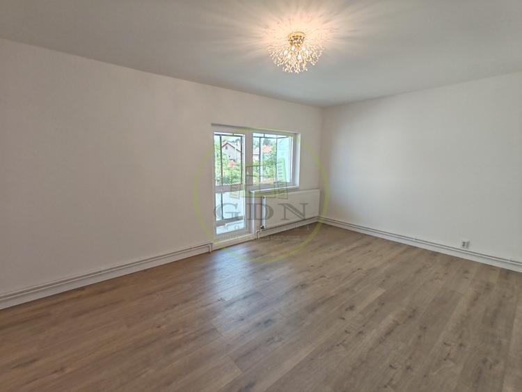 Apartament cu 3 camere decomandat în Ștrand