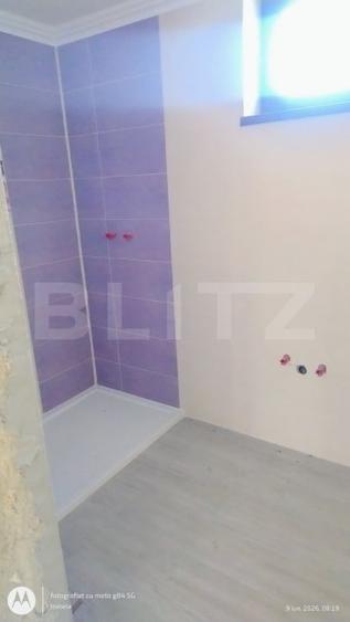 Casă individuală cu 5 camere cu Teren 560 Mp în Urișor