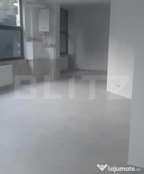 Spațiu comercial, de 96 mp, în Central