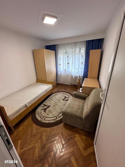 Apartament cu 3 camere decomandat în Zorilor