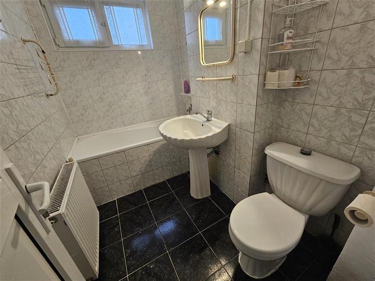 Apartament cu 2 camere semidecomandat în Cornișa