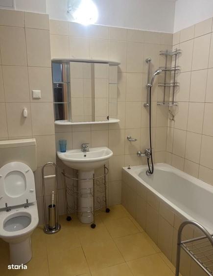 Apartament cu 3 camere decomandat în Doamna Ghica