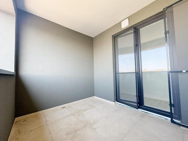Penthouse cu 3 camere semidecomandat în Aradului