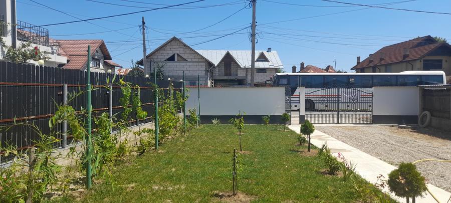 Casă individuală cu 2 camere cu Canalizare în Perșinari