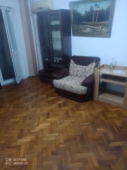 Apartament cu 2 camere în Micro 5