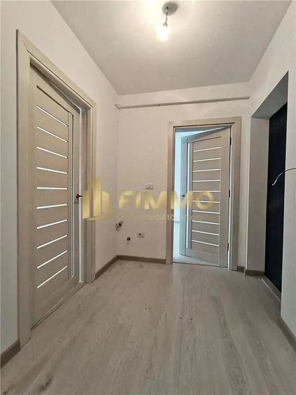 Apartament cu 3 camere decomandat în Ipotești