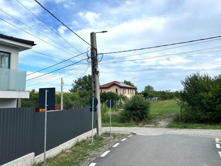 Teren Intravilan, 1055/ 527 Constructii, Centru Chinteni 21 Decembrie - 3