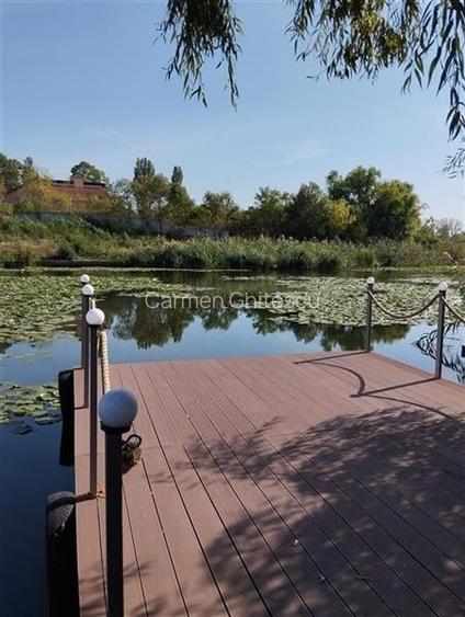 Vila de vanzare cu iesire (ponton) la lacul Snagov, in Izvorani Vila de vanzare cu iesire (ponton) la lacul Snagov, in Izvorani