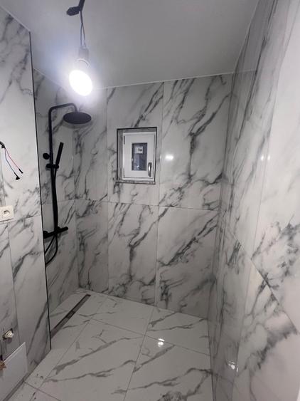 Vând apartament 4 camere Renovat complet - 1