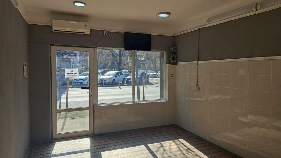 Spatiu comercial bulevardul Uverturii - 1