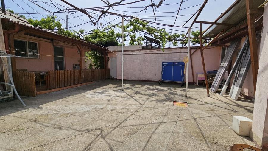 Faleza Nord - strada Unirii - teren 986 mp + casa (langa Scoala Colibri) - 5