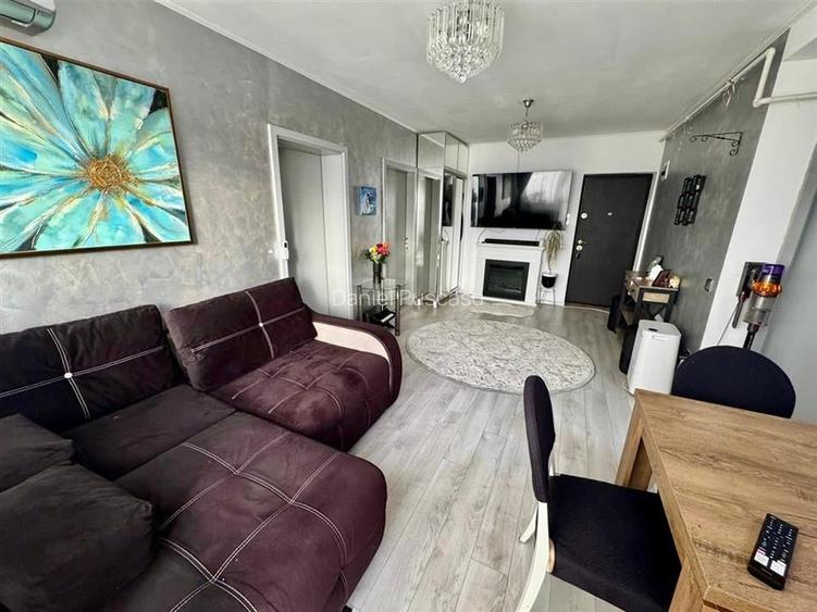 Apartament cu 3 camere circular în Exterior Nord Apartament cu 3 camere circular în Exterior Nord