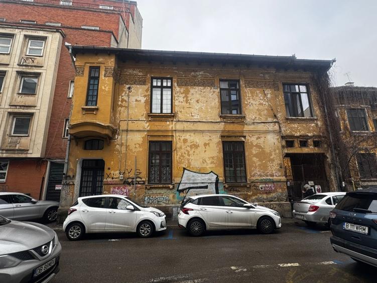 PROPRIETATE ISTORICĂ ULTRACENTRALĂ – Universitate – Pța. Rosetti - 1