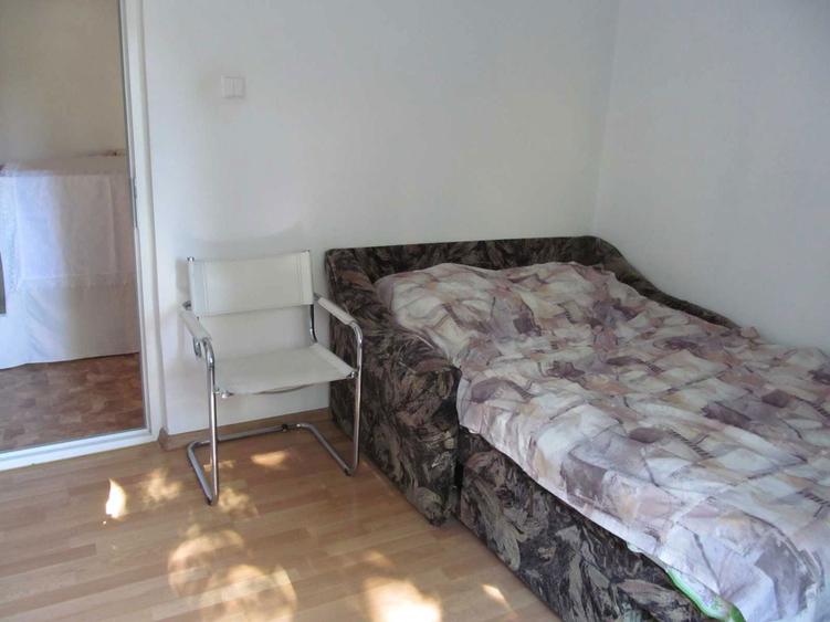 vand apartament central langa parc in pucioasa, 100 km de bucuresti - 8