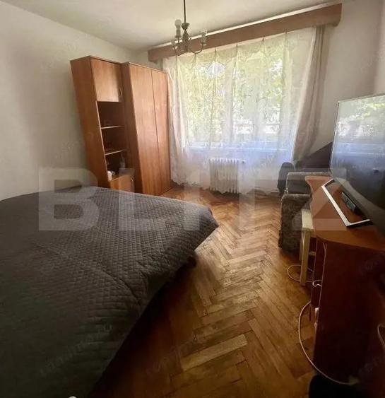 Apartament de vanzare, cu 3 camere, zona Tudor - 1