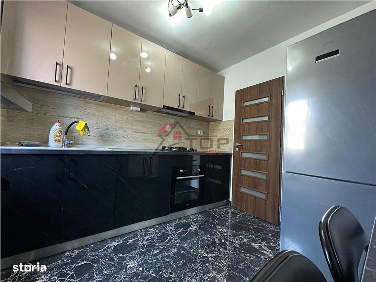 Inchiriere Apartament 3 camere Decomandat Podu Ros - Palas - 8