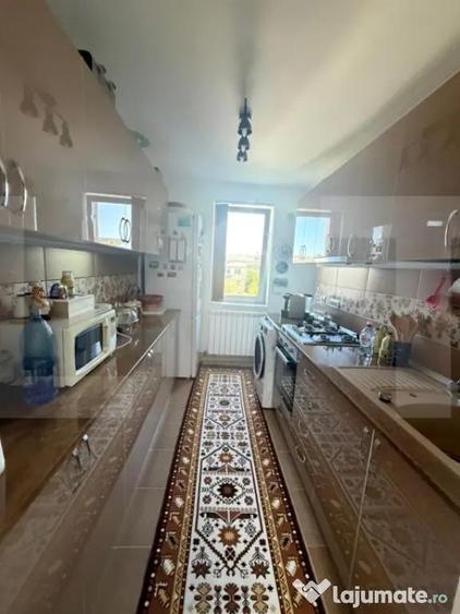 Apartament cu 3 camere, decomandat, 63mp, zona Plevna- la 2 - 4