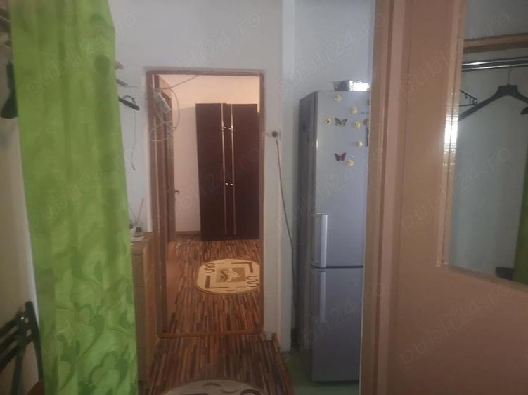 Inchiriez Garsoniera Valea Rosie - 3