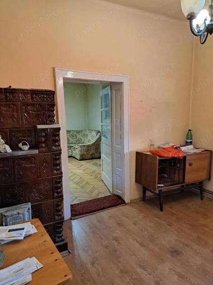 Casa de vanzare 3 camere , zona Titulescu , 80 mp , 5 ARI teren , 110.000 euro neg. - 13