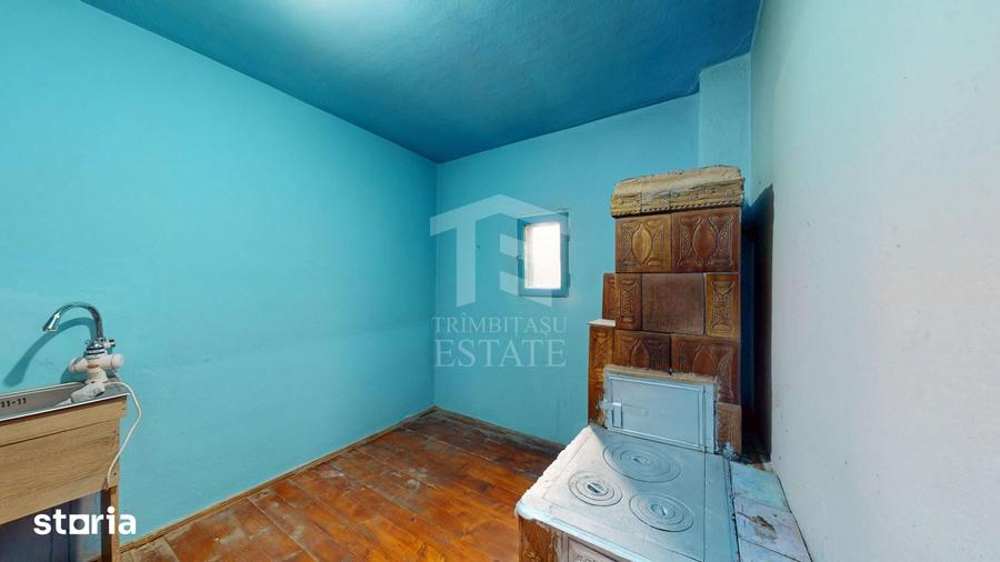 Casă cu 3 camere cu Teren 200 Mp în Central