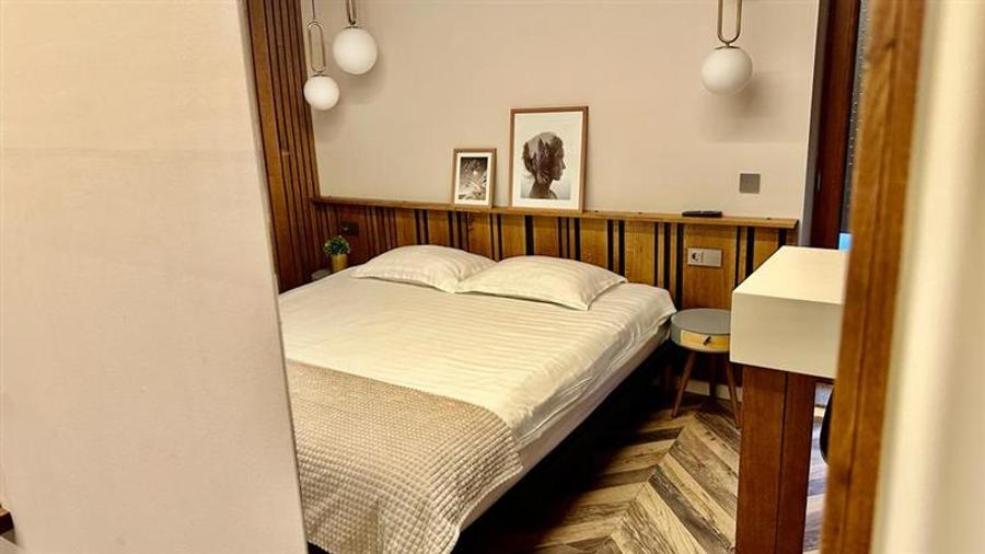 Afacere regim hotelier, doua unitati,  zona Piata Unirii-Brasov - 2