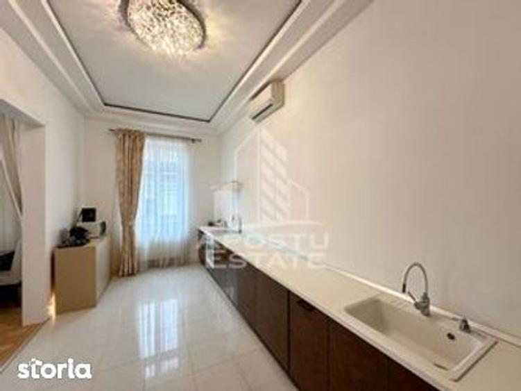 Apartament cu 3 camere, zona Semi-Centrala, Tavan Inalt - 6
