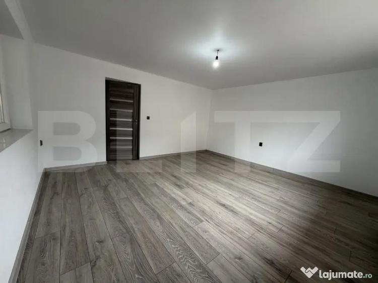 Casa cu 2 camere ?i un teren de 1000 mp - 12