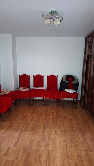 Vand casa la tara la 18 km de Oradea - 2