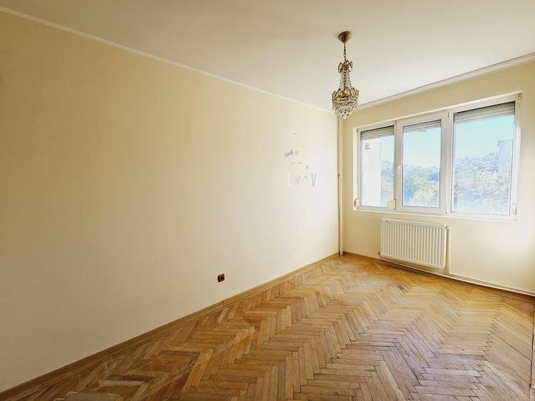 Tiglina 1, Bloc stradal, 3 camere Etajul 3, Balcon Generos - 3