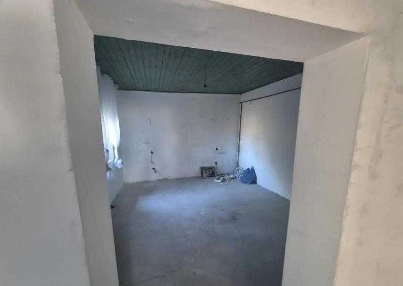 Casa si teren 3500mp in comuna Amaru/BZ ~ 4 camere ~ renovata in 2025 - 2