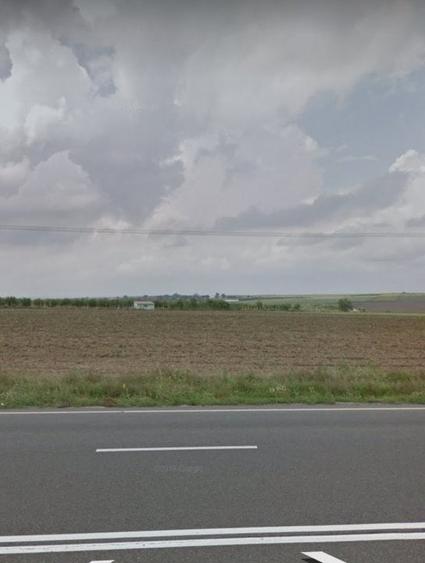 Lumina-Teren in suprafata de 25.000mp cu deschidere directa la DN2A de 193ml - 2