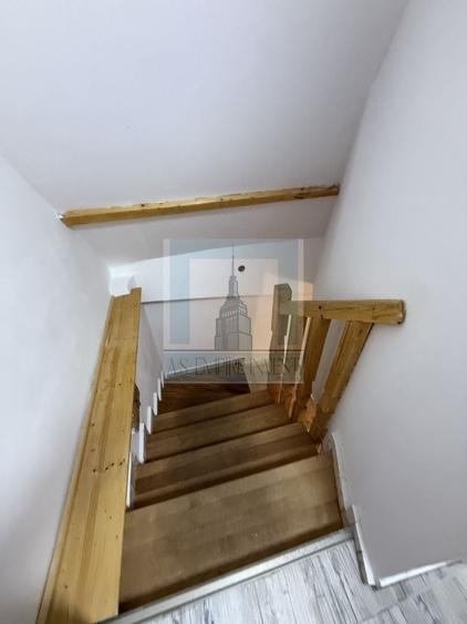 Casa 10 camere, 5 bai, 380 mp teren - zona Astra - 21