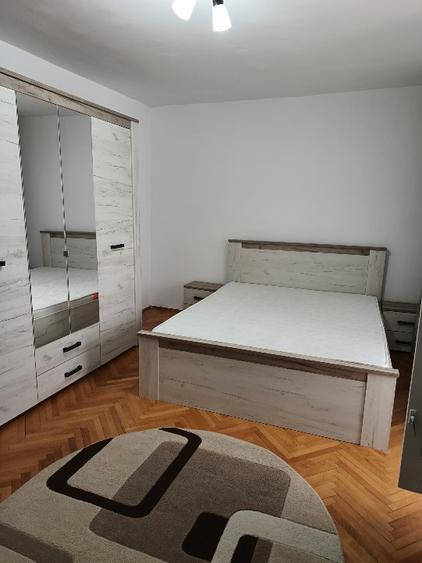 Închiriez apartament 2 cam zona girocului  - 6