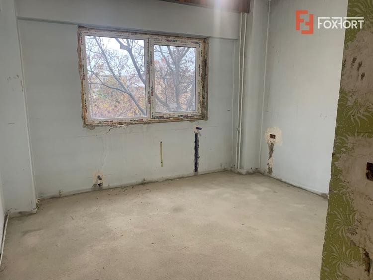 Apartament cu 3 camere, decomandat, zona Sagului - 3