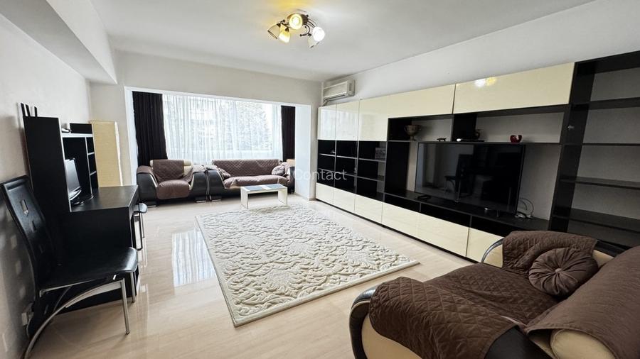 De vanzare 3 camere | Bd. Decebal | Etaj 2/8 | 92 mp | 2 bai