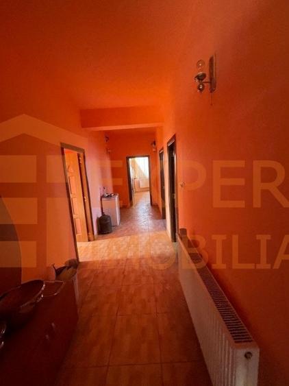 VILA cu spatii comerciale situata in zona CUMPANA - 10