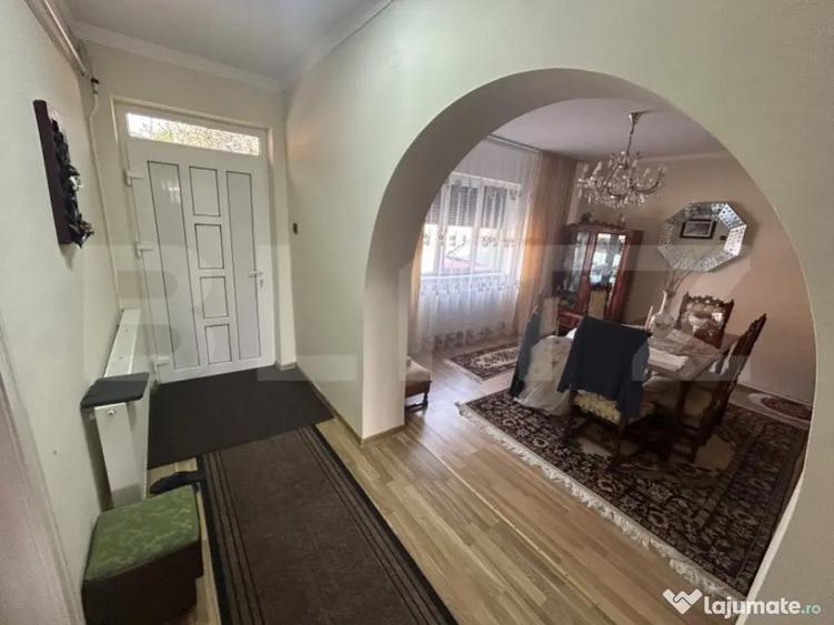 Casa cu 4 camere zona Rogerius - 1