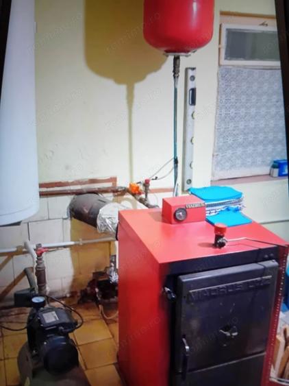 Casă cu 6 camere cu Teren 1000 Mp în Stâlpeni