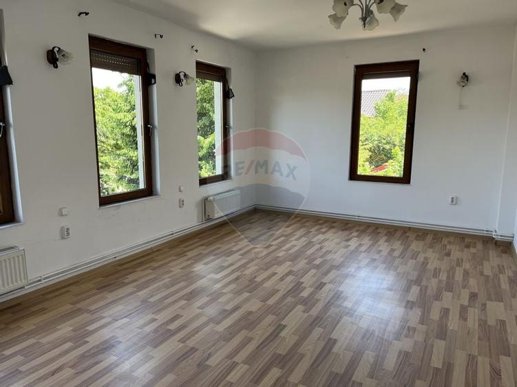 Casă cu 6 camere de vânzare în Pitești - 5