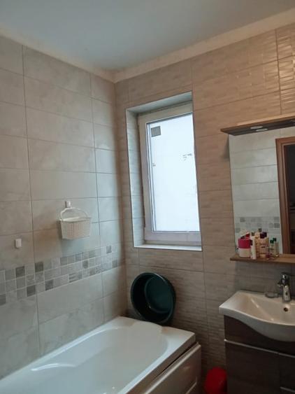 Apartament cu 2 camere, 38 mp, balcon, zona Razoare - 9