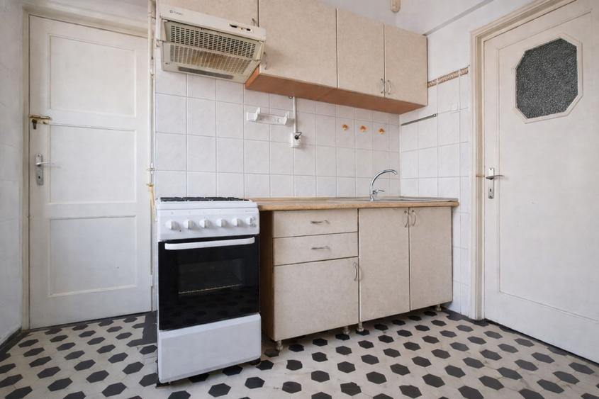 Carol I Apartament elegant cu proportii generoase si potential de redefinire - 9