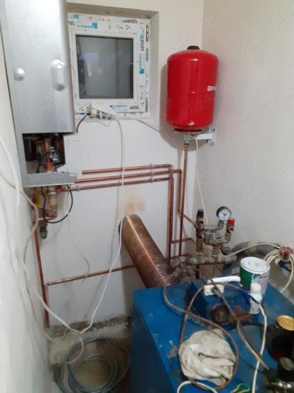 Vand casa 2 camere si living,detalii la telefon. - 2