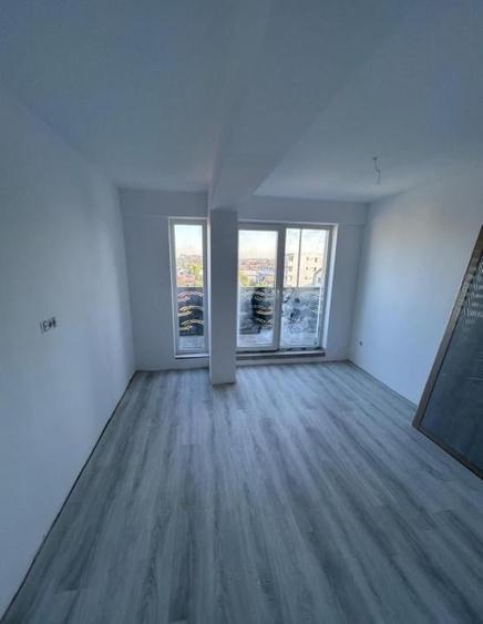 spre vanzare apartament de  3 camere Bragadiru - 5
