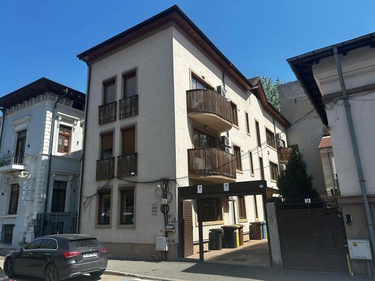 Spatiu Birou, Str. Louis Blanc/Paris,Guvern, Parcare, Piața Victoriei - 12