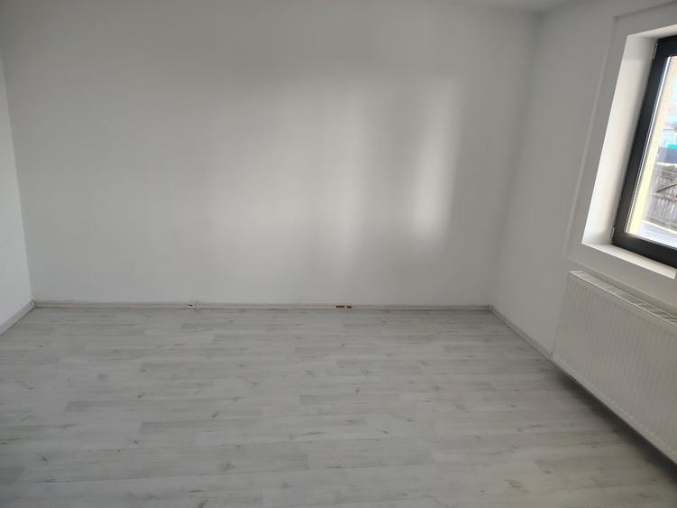 Casă de vânzare în comuna Braniștea,jud Galați - 9