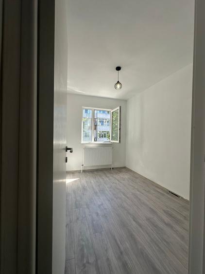 Exclusivitate ! Apartament 3 camere - Casa de Cultura - 93.000 euro  PRET FIX ! - 8