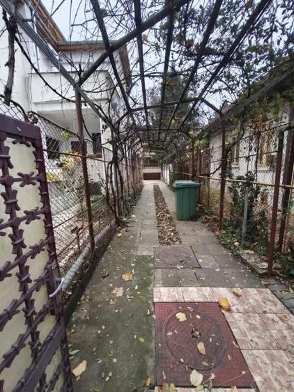 De inchiriat: casa spa?ioasa cu terasa ?i garaj Domenii - 2