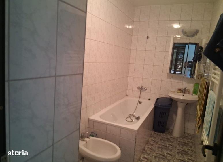 Casă cu 4 camere în Popas Păcurari