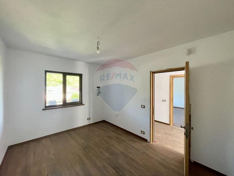 Casa / Vila in Sat Nou / Panciu - 20