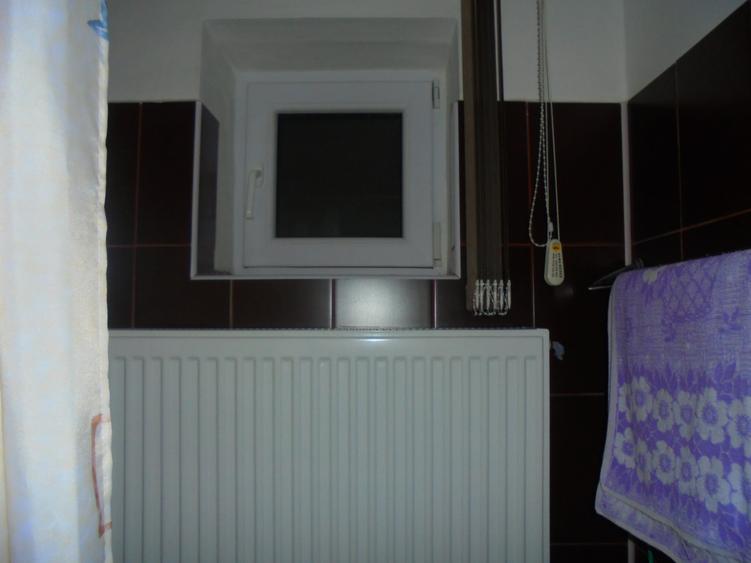 Vand sau inchiriez apartament 2 camere dec.  Deva, Balcescu, etaj 3, mobilat - 6